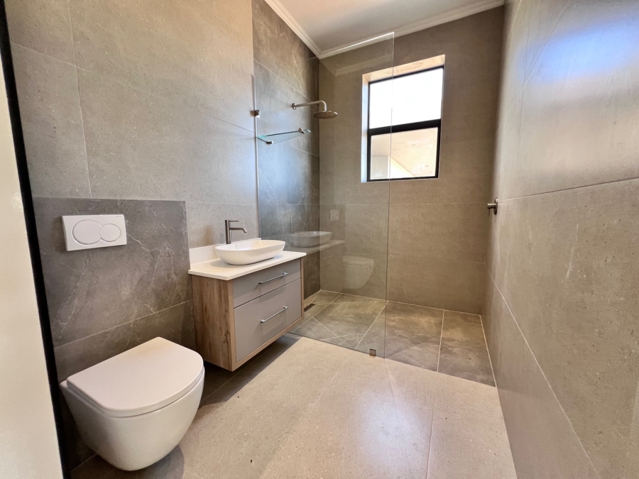 4 Bedroom Property for Sale in Oubaai Western Cape